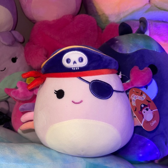 Squishmallow Cailey the Pirate Crab eye patch 8” pink purple plushie cancer love - Picture 4 of 6